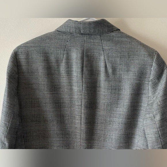 Talbots Women’s Black And Grey Plaid Pant Suit Size 10 Like New - Picture 10 of 16